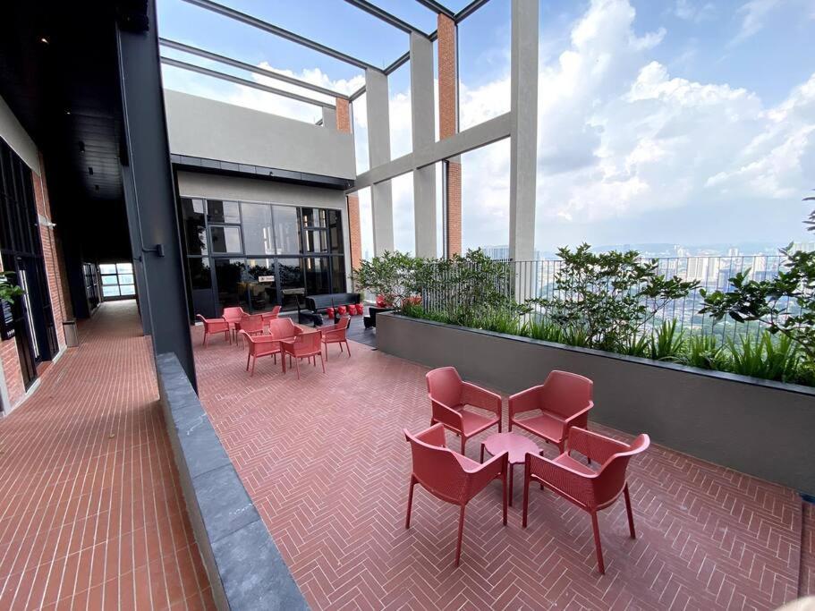 Stylish Near Mid Valley *