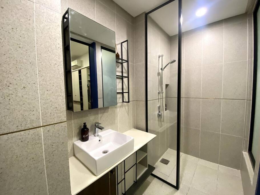 Stylish Near Mid Valley *